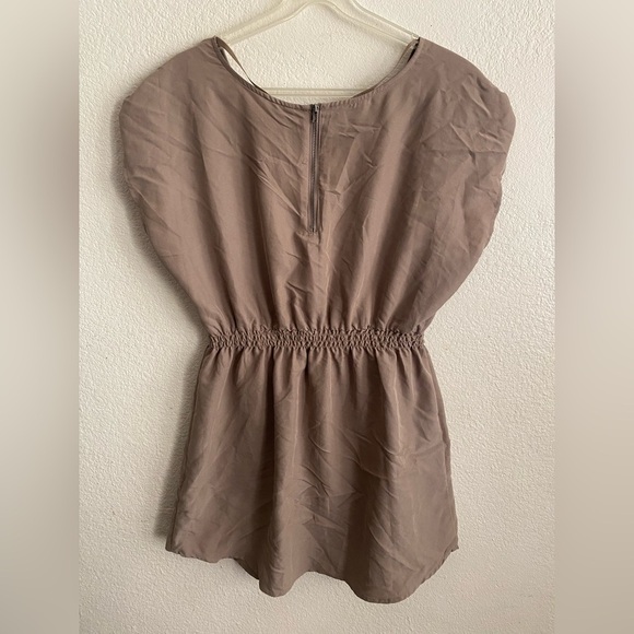 💥H&M Women Tan Mini Dress 8 - Picture 3 of 13